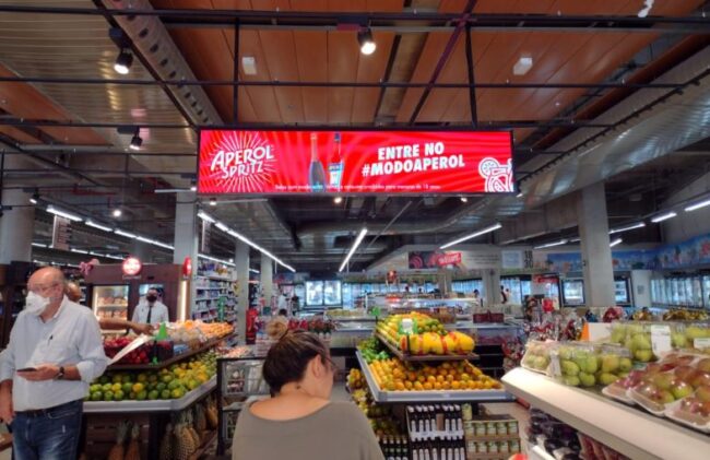 Mídia digital em sua loja/atacado