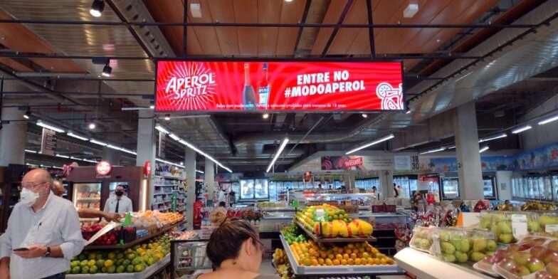 Mídia digital em sua loja/atacado